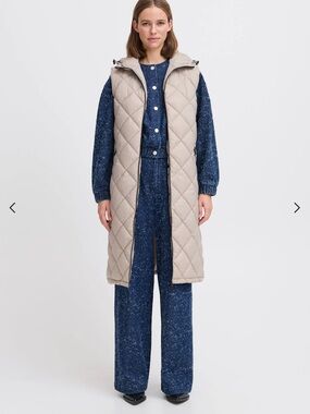 Long Quilted Hooded Vest in Light Taupe
